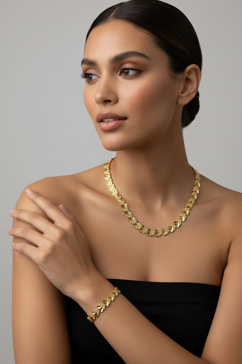 Set of gold jewelry