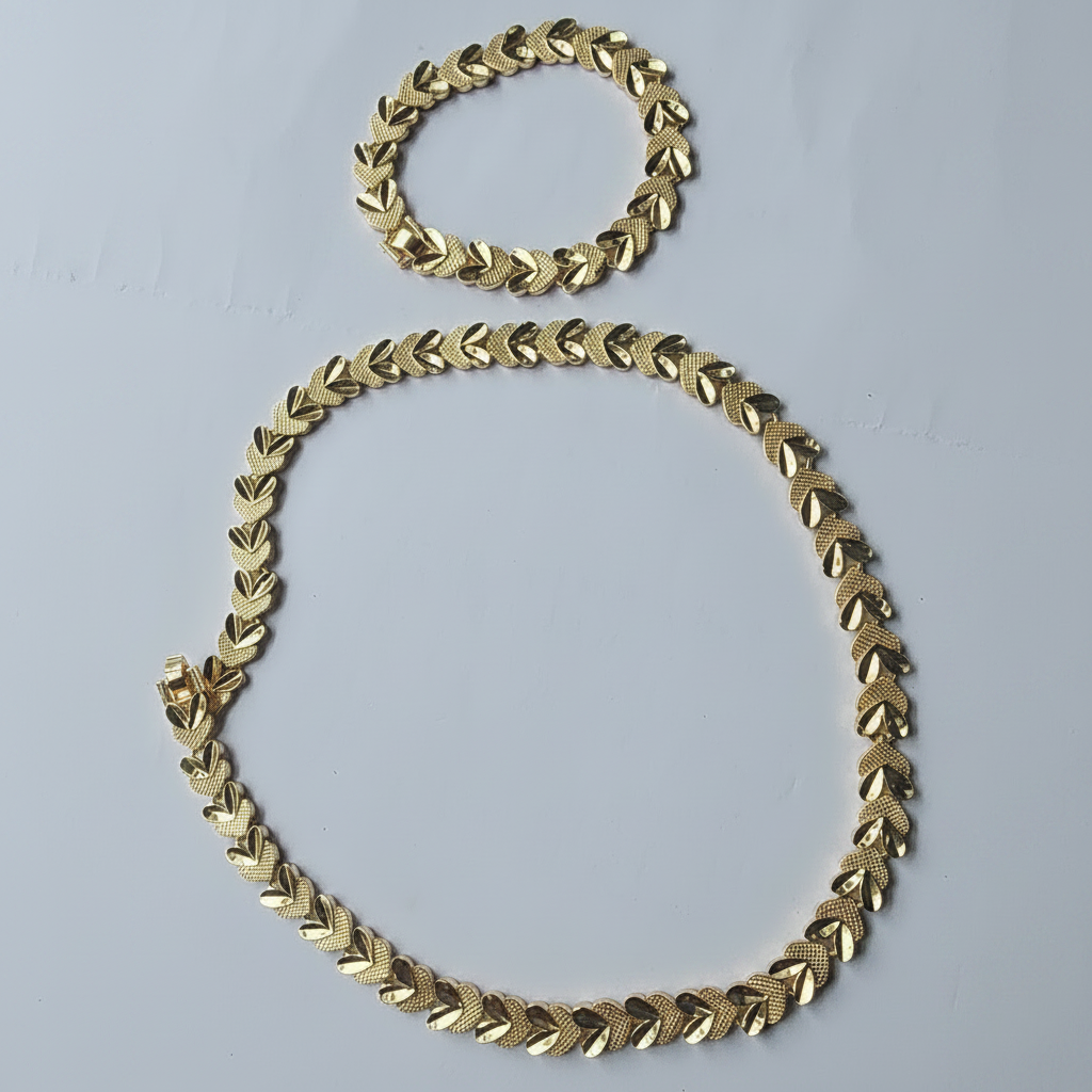 Set of gold jewelry